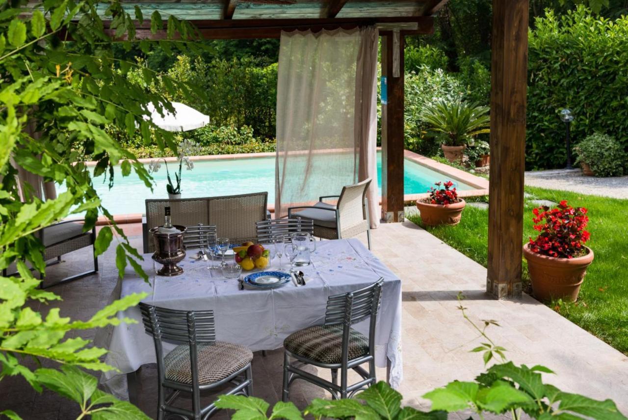 Villa Con Piscina Esclusiva Nel Verde Lucca Kültér fotó